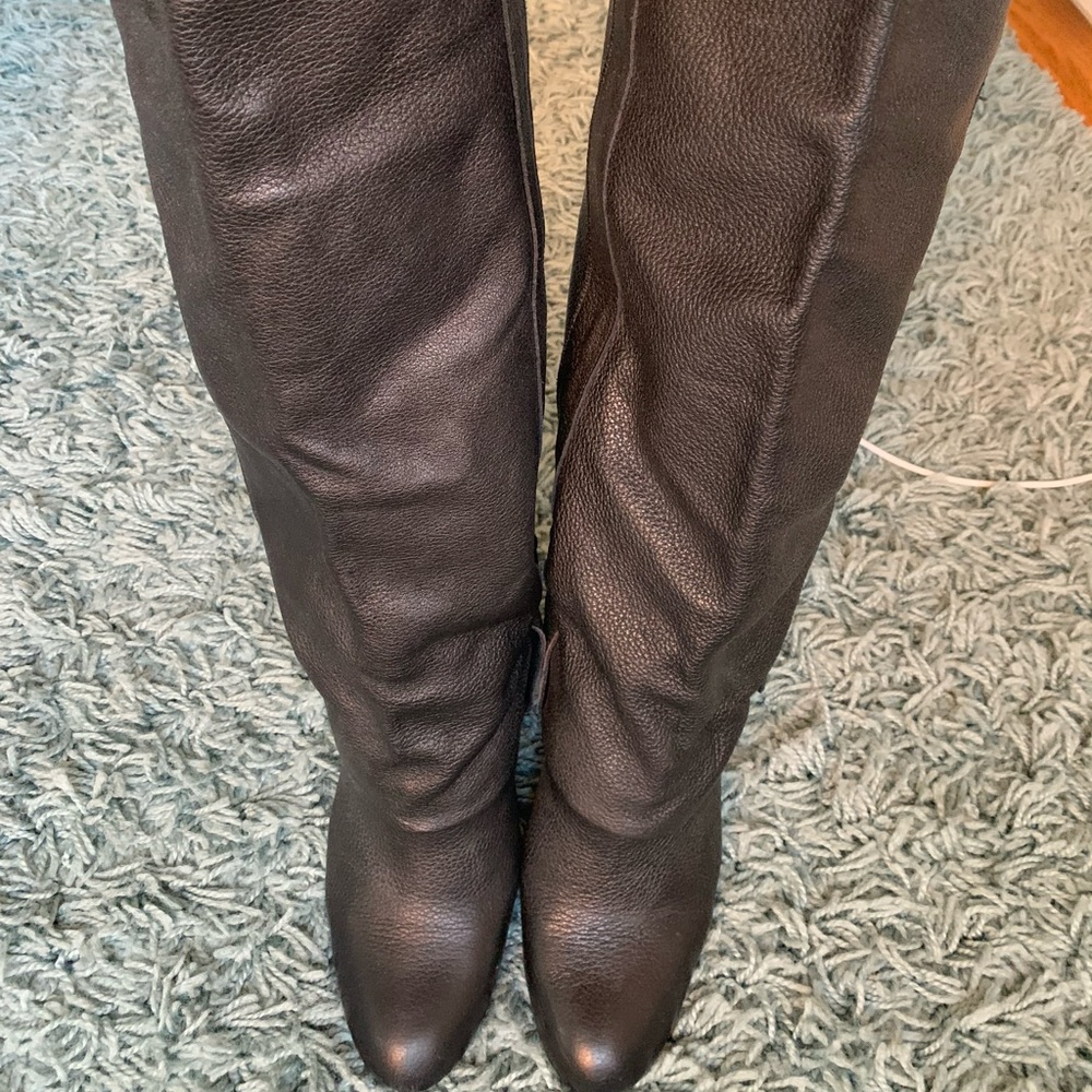Genuine leather boots